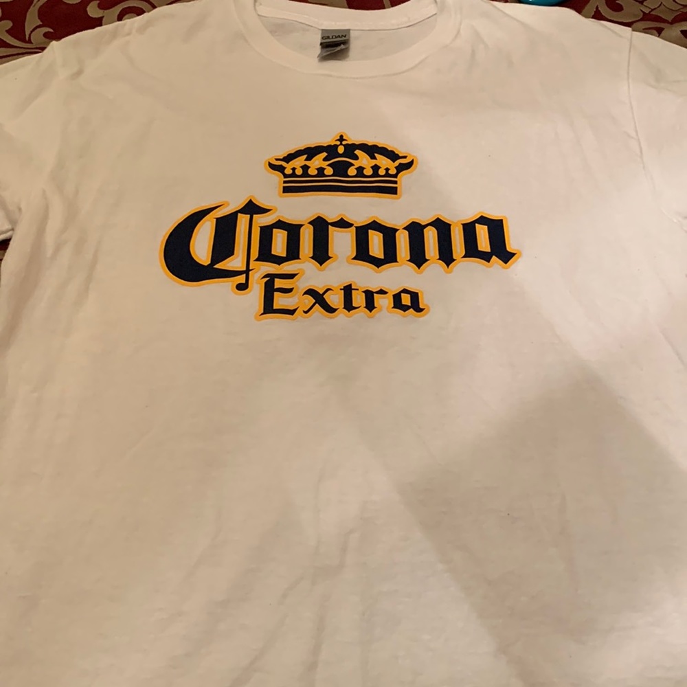 Mens Corona T-shirt in very good condition